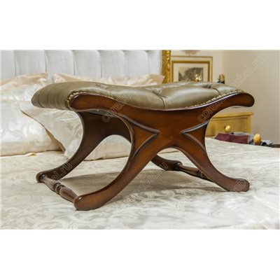 Пуфик в коже