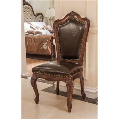 Стул классический в коже