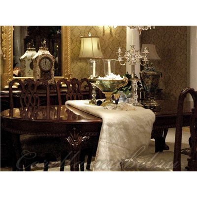 Обеденный стол классика