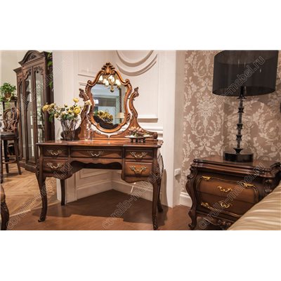 Туалетный столик классика