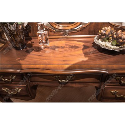 Туалетный столик классика