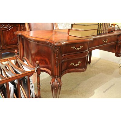 Письменный стол для кабинета