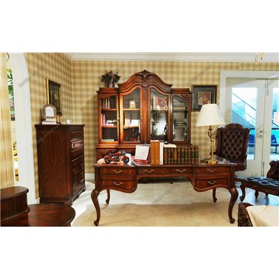 Письменный стол для кабинета