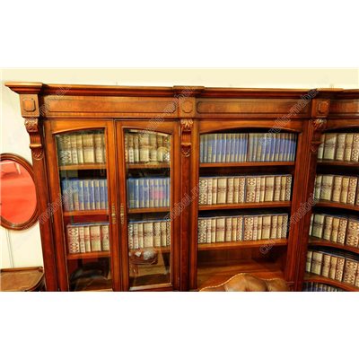 Книжный шкаф классический двухдверный открытый