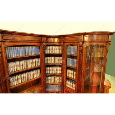 Книжный шкаф классический угловой внутренний