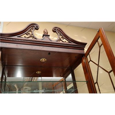 Шкаф витрина для посуды 2-х дв.