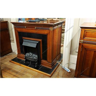 Обрамление камина с основанием