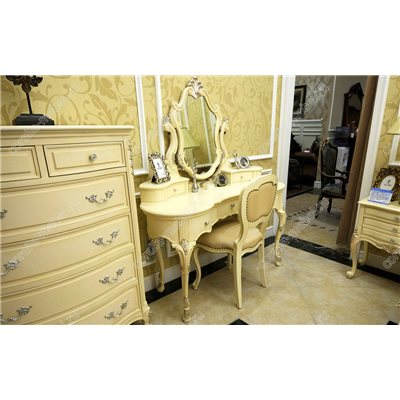 Туалетный столик классика с зеркалом