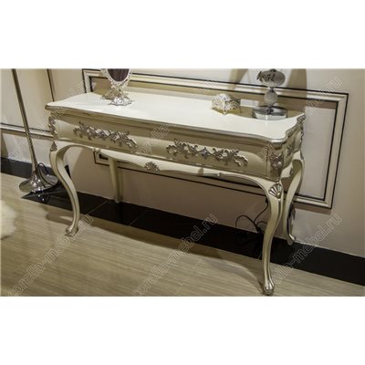 Консоль в прихожую